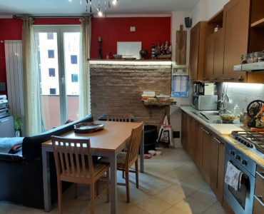 Albenga primo entroterra trilocale + cantina e posto auto € 160.000